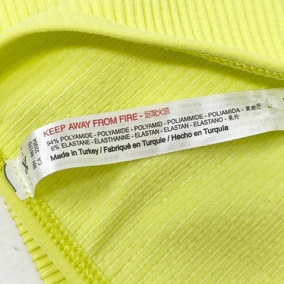 Set Of 2 URBAN OUTFITTERS OFU Women’s Seamless Ribbed Tops - Picture 7 of 13